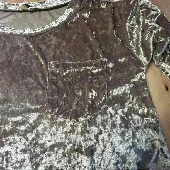 2 for$15 Kori America Crushed Velvet Blouse - Picture 3 of 9